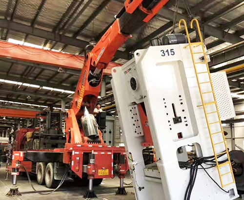 东阁镇提升工作效率，选择优质折臂吊租赁服务