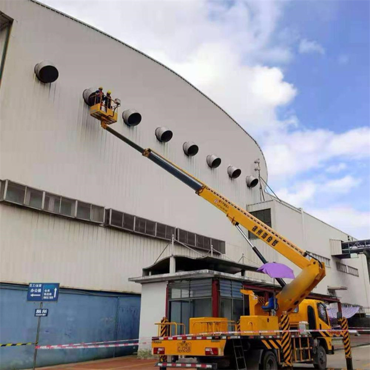 东阁镇高空作业车出租服务：专业广告牌安装解决方案