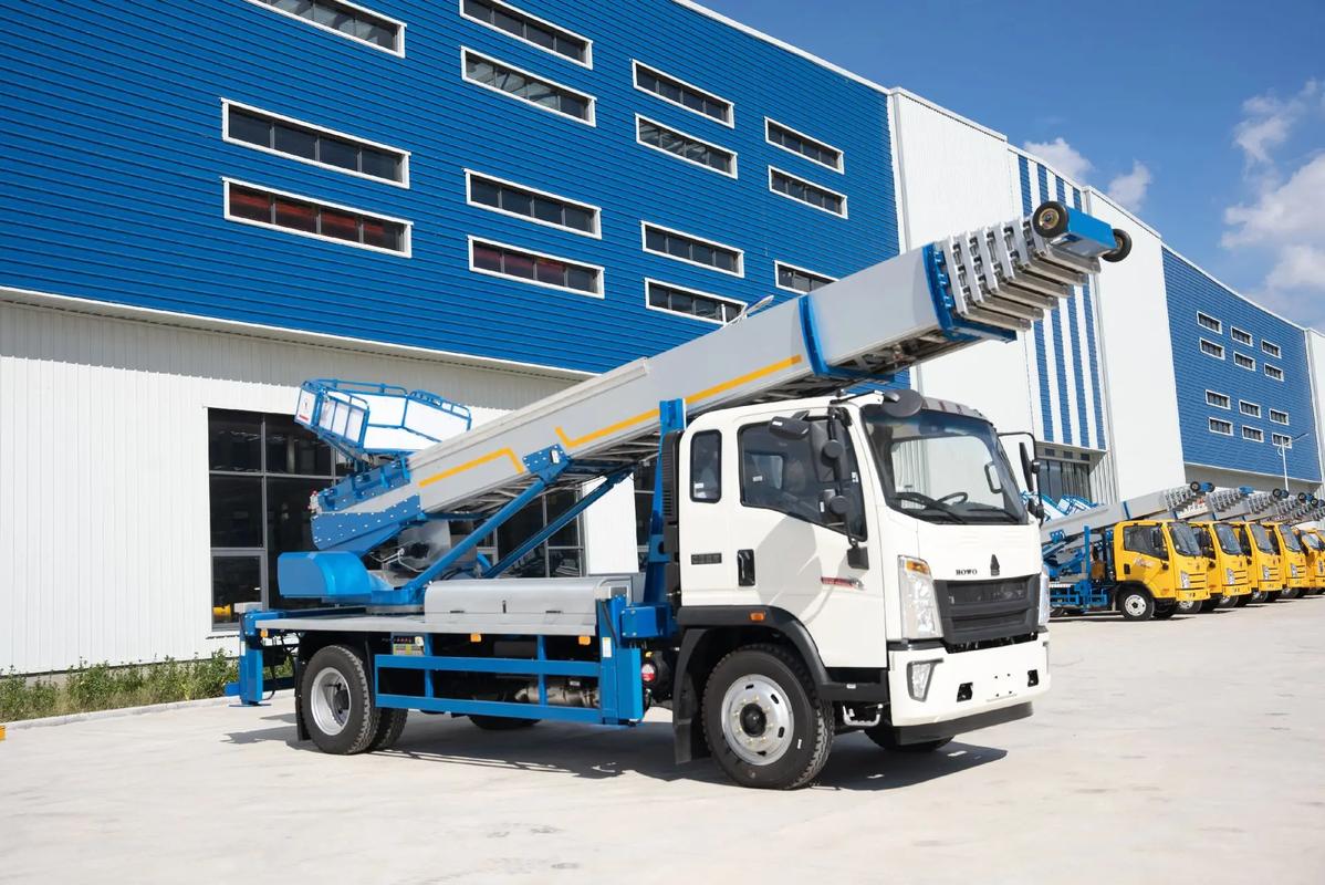 东阁镇出租云梯车高空作业车 建筑垃圾搬运